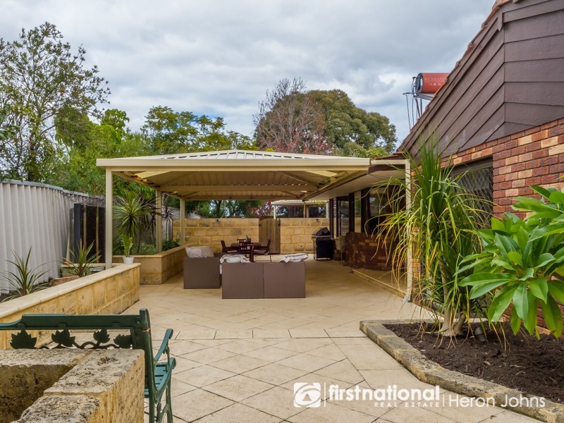 11 Empen Court, Leeming WA 6149