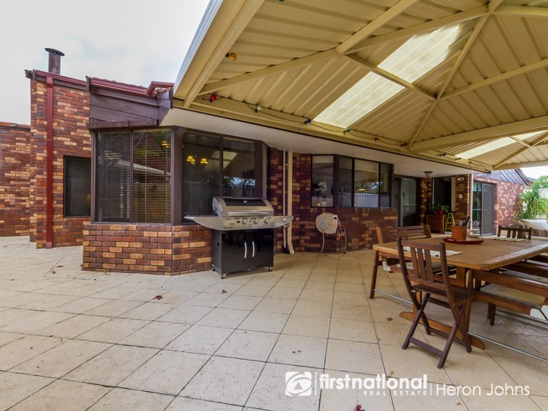 11 Empen Court, Leeming WA 6149