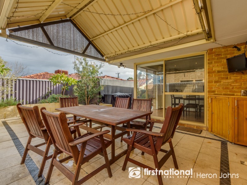 4 Hadden Road, Bicton WA 6157