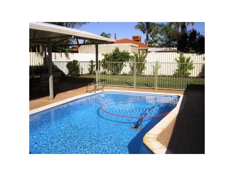 8 Vance Place, Bull Creek WA 6149