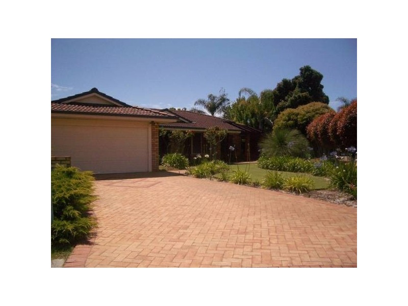 22 Kershaw Gardens, Leeming WA 6149