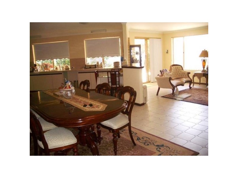 10 Downer Way, Bull Creek WA 6149