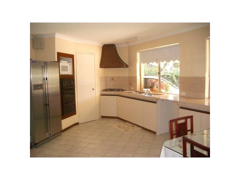 10 Downer Way, Bull Creek WA 6149