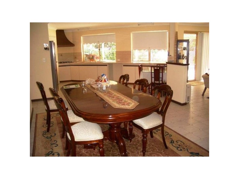 10 Downer Way, Bull Creek WA 6149