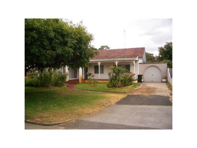 16 Gundill Street, Booragoon WA 6154