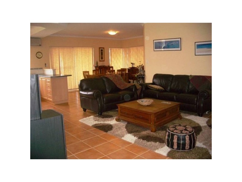 216 Glen Iris Drive, Jandakot WA 6164