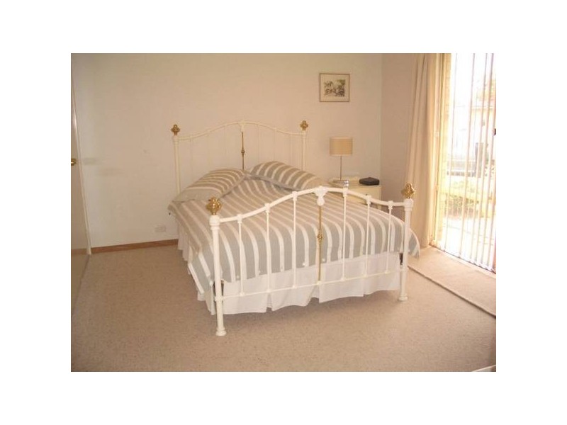 2 Cain Place, Leeming WA 6149