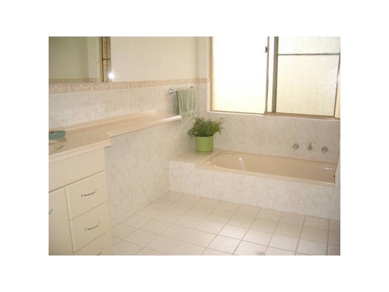 2 Cain Place, Leeming WA 6149