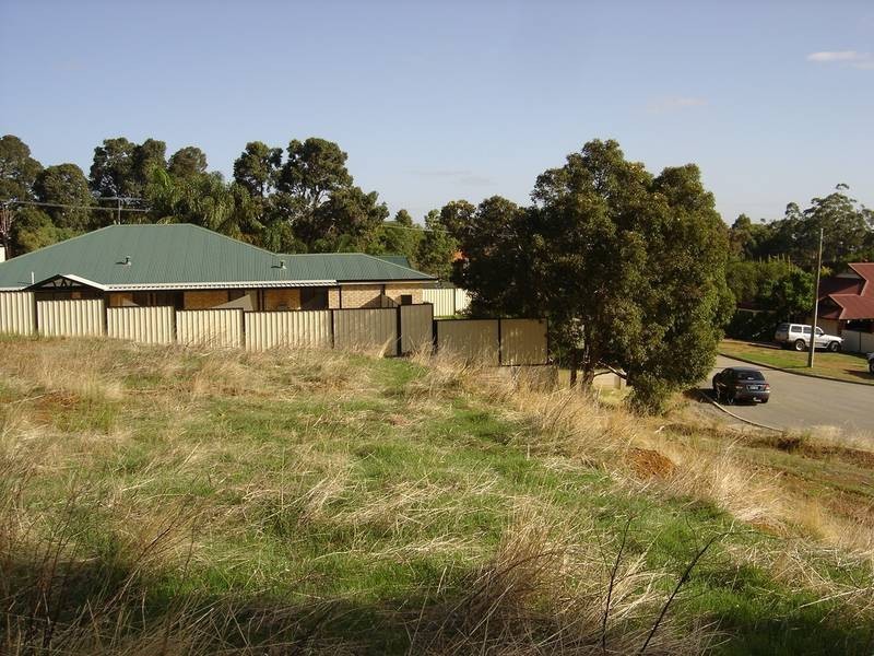 13 Billing Place, Mount Richon WA 6112