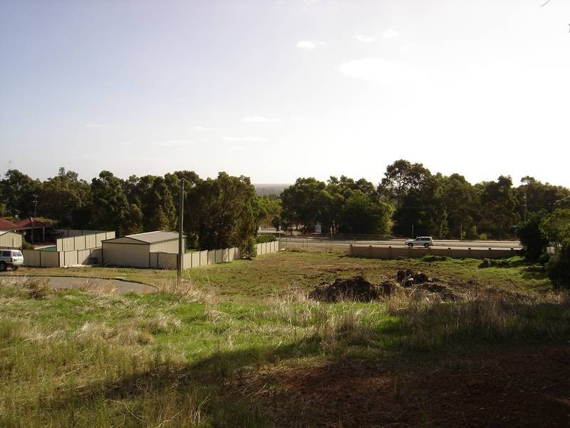 13 Billing Place, Mount Richon WA 6112
