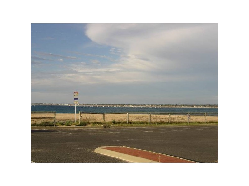 18/35B Halls Head Parade, Halls Head WA 6210