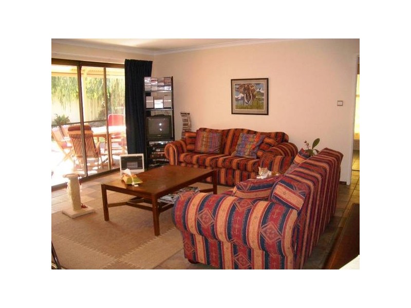 16 Thompson Way, Bull Creek WA 6149