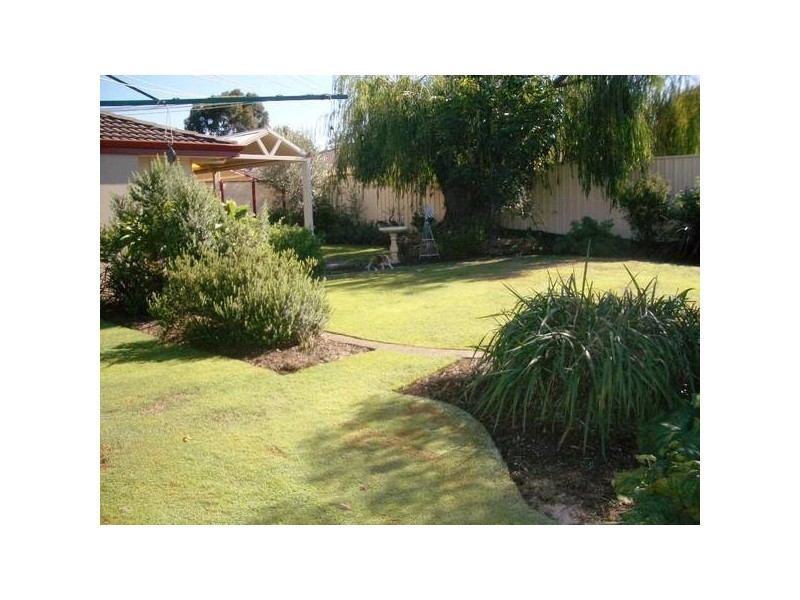 16 Thompson Way, Bull Creek WA 6149