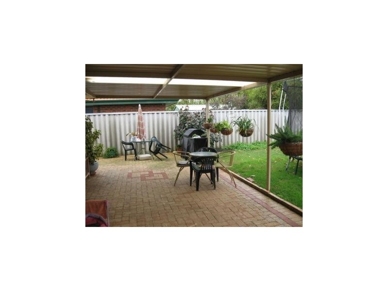 32 Lombe Gardens, Atwell WA 6164