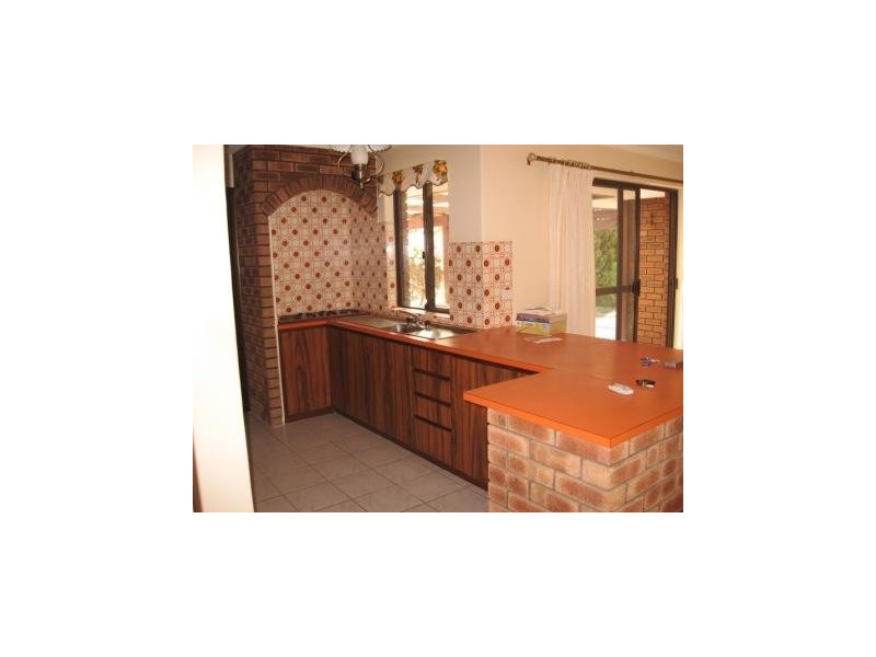 8 Westward Street, Willetton WA 6155