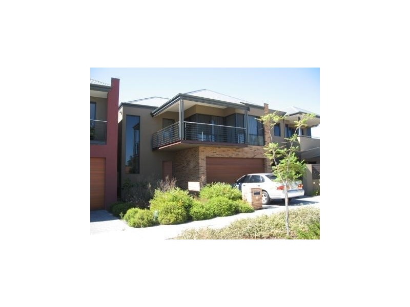 8 Thelma Street, Como WA 6152