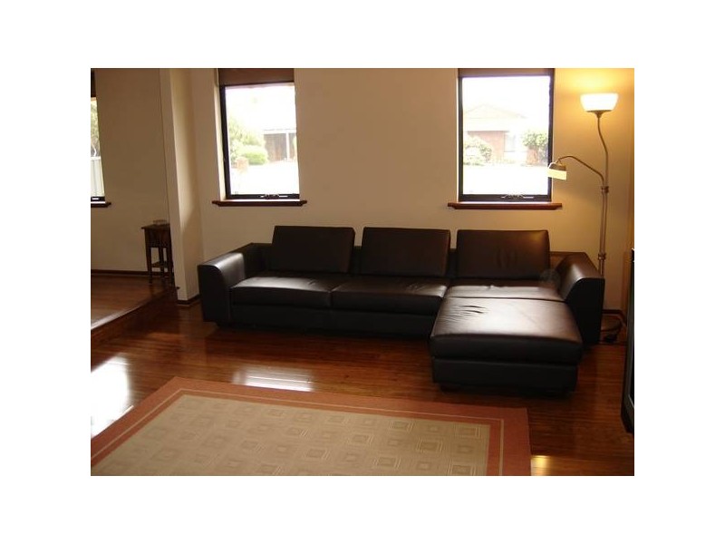 2 Tully Court, Bull Creek WA 6149