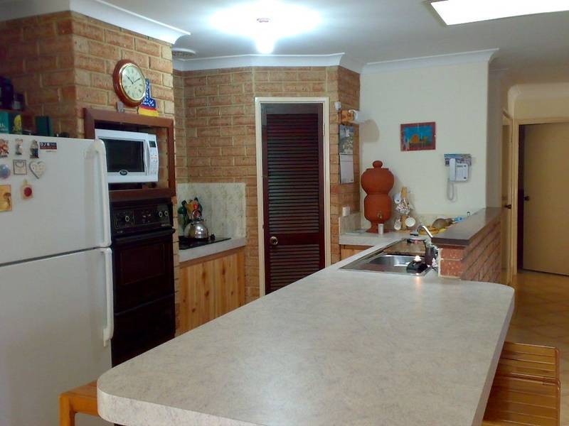 12 BROADBENT LOOP, Leeming WA 6149