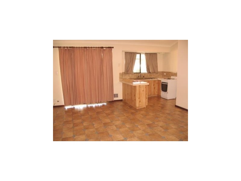 20 Blackthorne Crescent, South Lake WA 6164