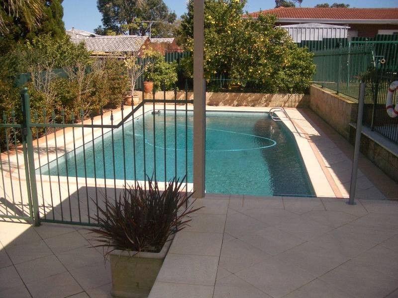 15 Scouler Way, Bateman WA 6150