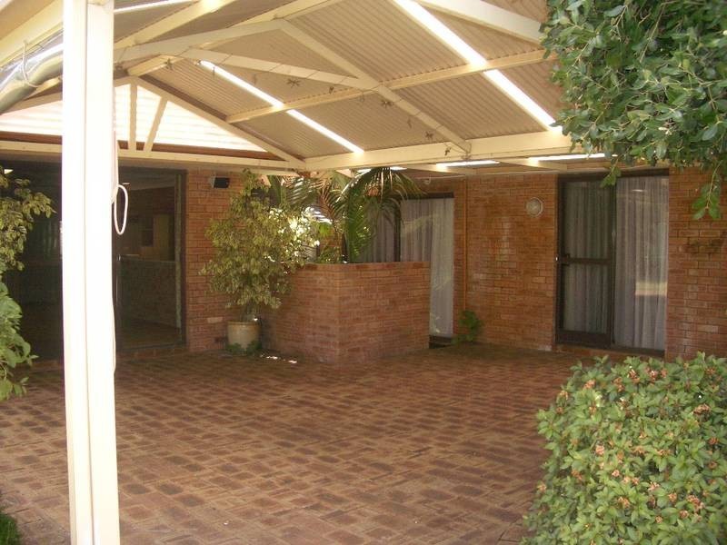 6 Westminster Road, Leeming WA 6149