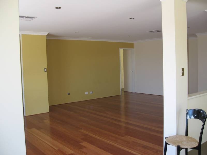 8 Gallinago Corner, Harrisdale WA 6112