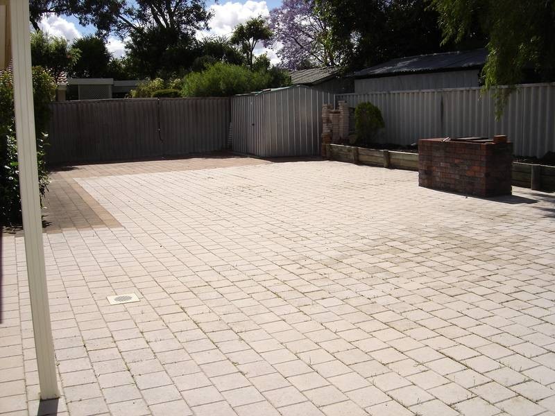 5 Bass Road, Bull Creek WA 6149