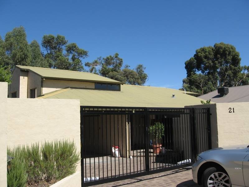 21 Thompson Way, Bull Creek WA 6149