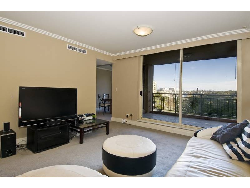 4D/8 ‘Justicia’ Gas Works Road, Wollstonecraft NSW 2065