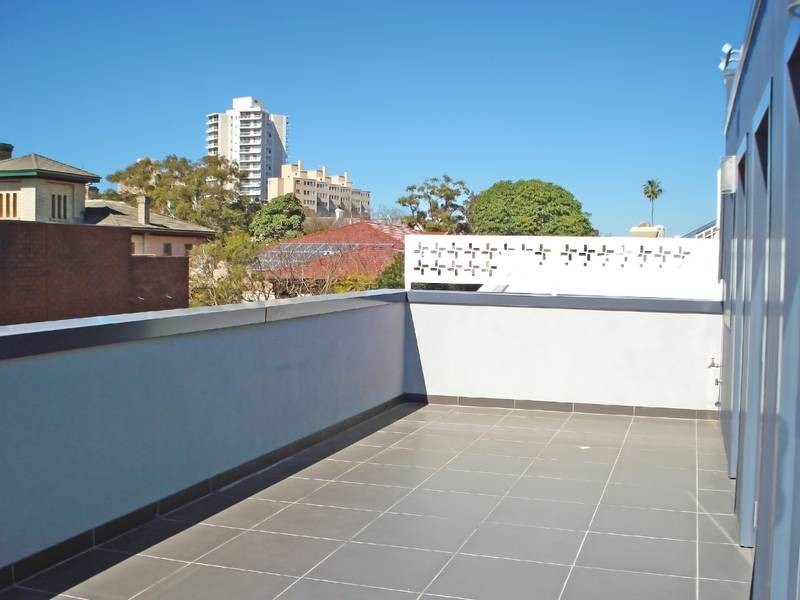 2/27-29 Broughton Street, Kirribilli NSW 2061