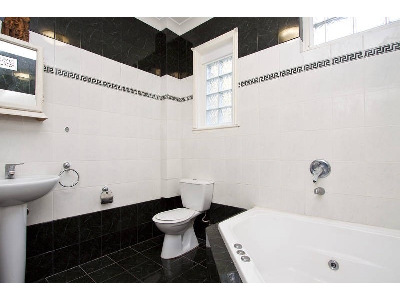 15-17 McDougall Street, Kirribilli NSW 2061
