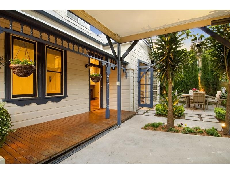 17 Eaton Street, Neutral Bay NSW 2089