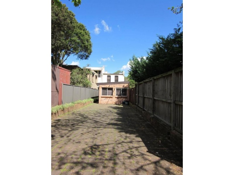 132 Ernest Street, Crows Nest NSW 2065