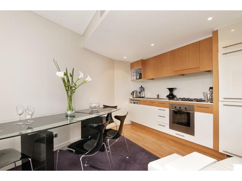 1704/30 Glen Street, Milsons Point NSW 2061