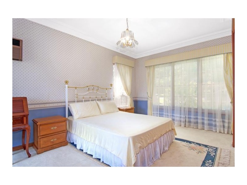 23 Iona Avenue, West Pymble NSW 2073