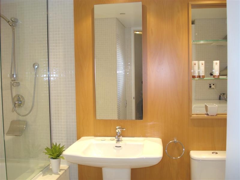 1913/30 Glen Street, Milsons Point NSW 2061