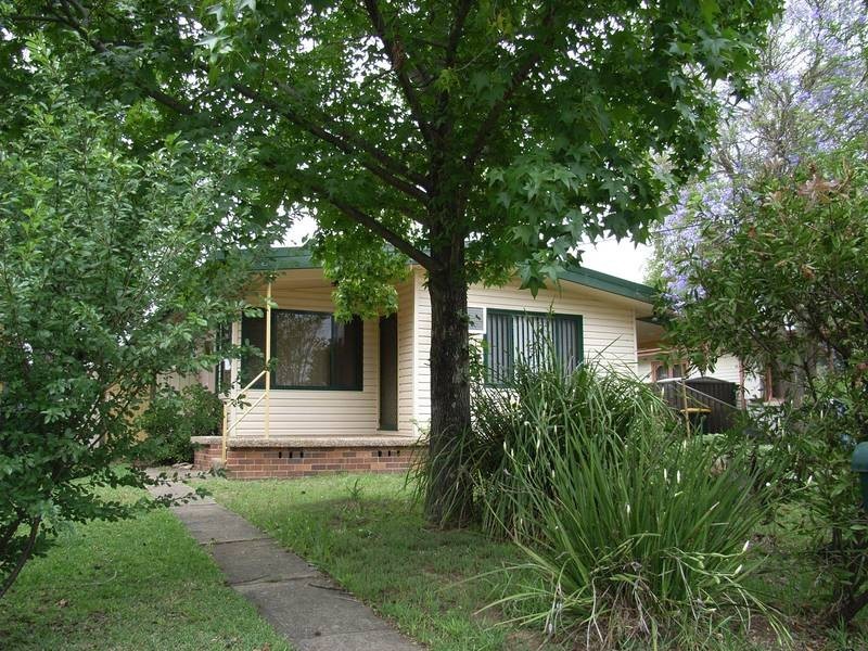 17 Narau St, Lethbridge Park NSW 2770