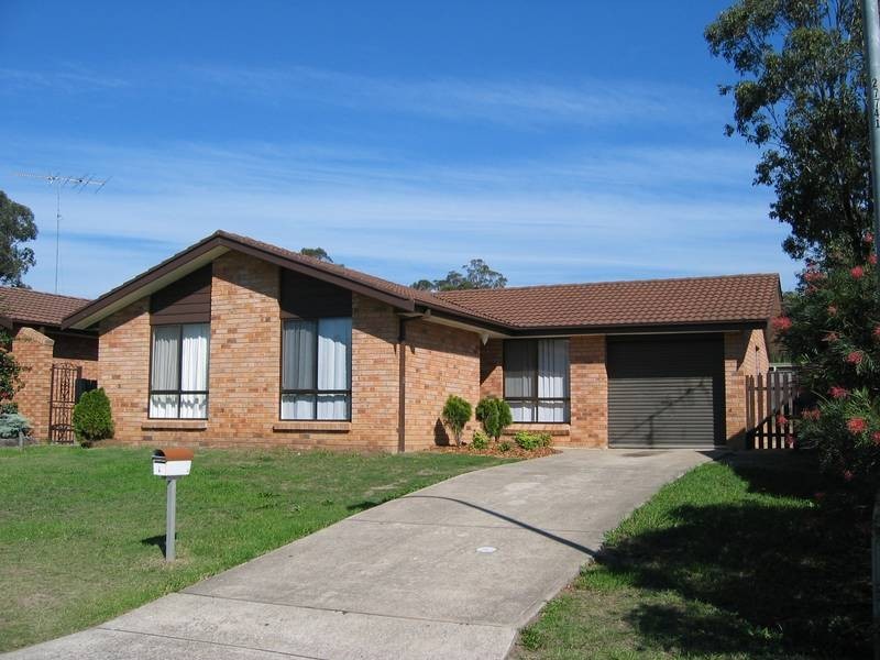 4 FLORIAN CRES, Oakhurst NSW 2761