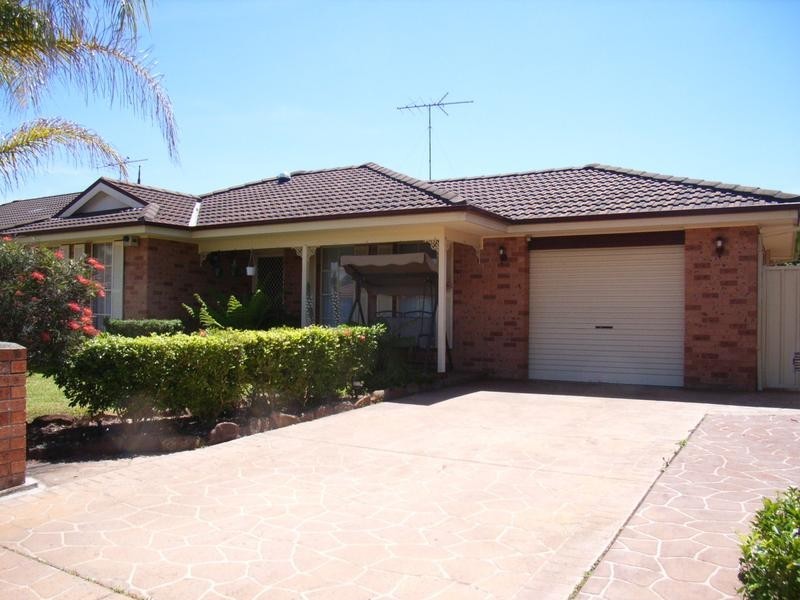 17 Hillview Place, Glendenning NSW 2761