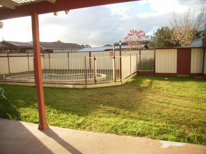 31 Climus St, Hassall Grove NSW 2761