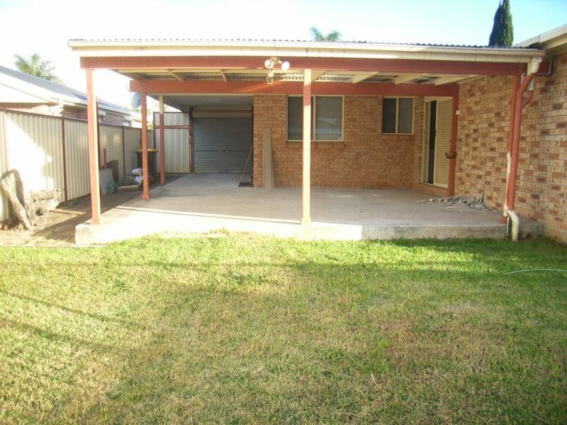 31 Climus St, Hassall Grove NSW 2761