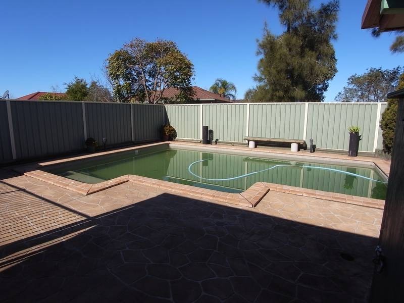 16 Sally Place, Glendenning NSW 2761