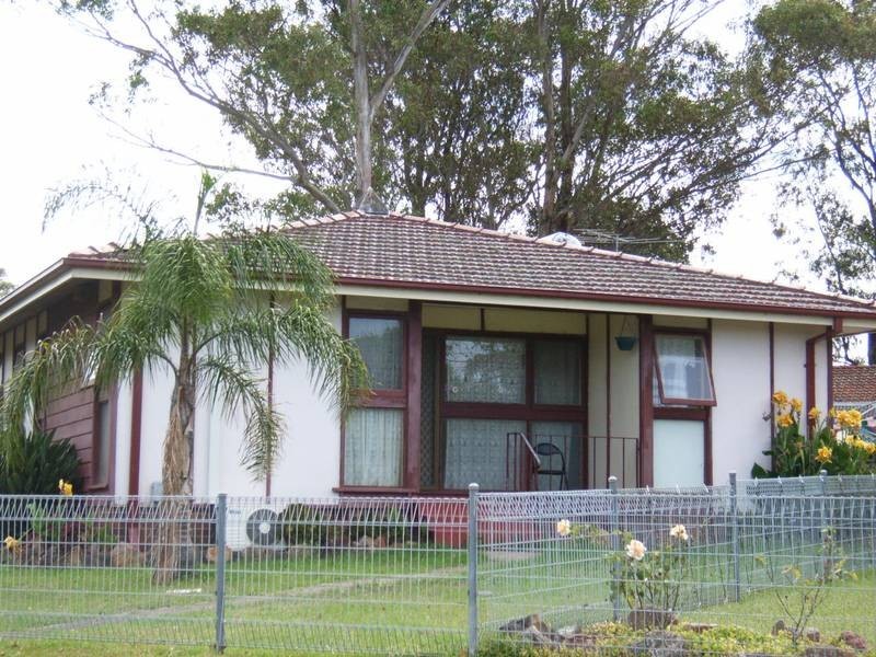 8 Crawley St, Hebersham NSW 2770