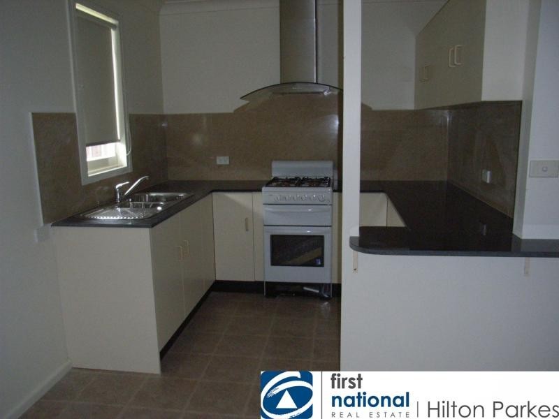 30 Runcorn Ave, Hebersham NSW 2770