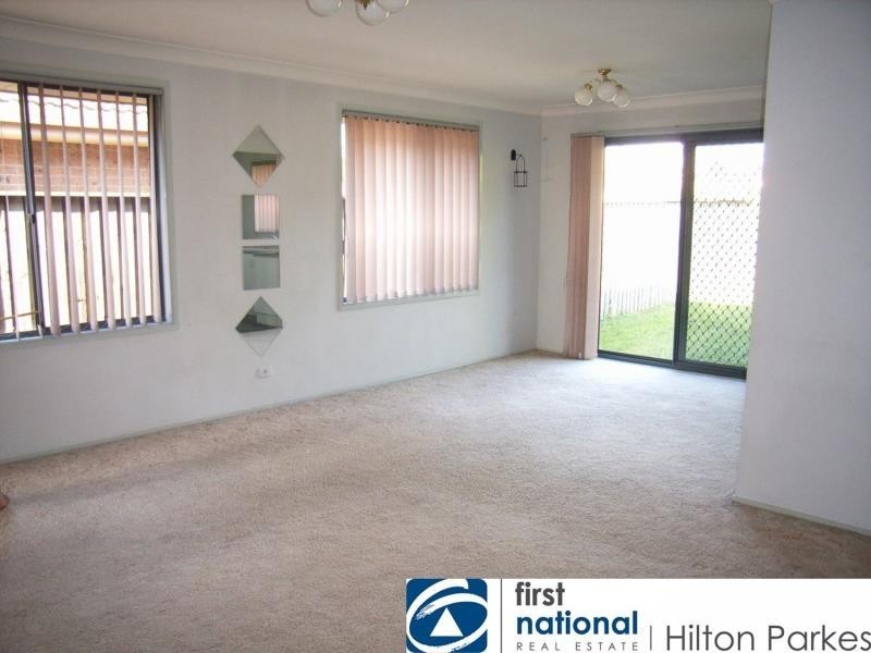 5 Gemstone Way, Oakhurst NSW 2761
