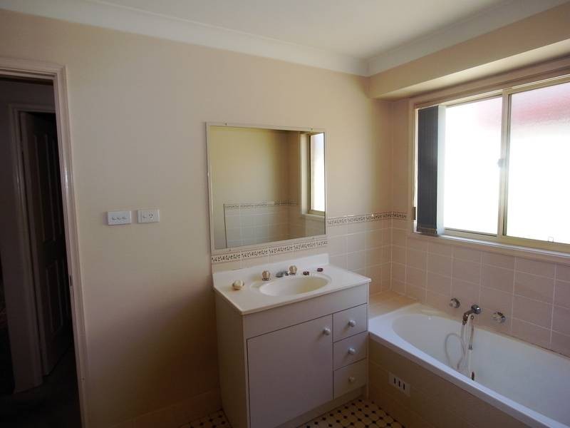 16 Osmond Court, Hassall Grove NSW 2761