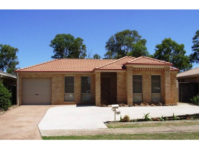 33 Millard Crescent, Plumpton NSW 2761