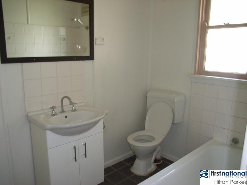 25 Taranaki Ave, Lethbridge Park NSW 2770