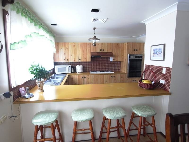 5 Barossa Close, St Clair NSW 2759