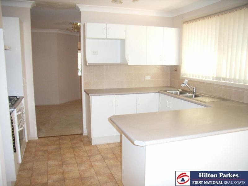 53a Unicombe Cres, Oakhurst NSW 2761